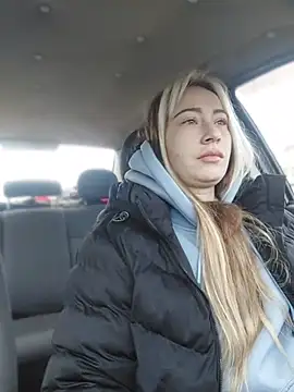 Reina Cummings online show from 03.25.26