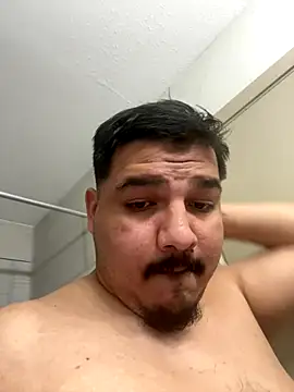 Snapshot of uli2bad chatting on 11.27.25 uli2bad online show from 11.27.25