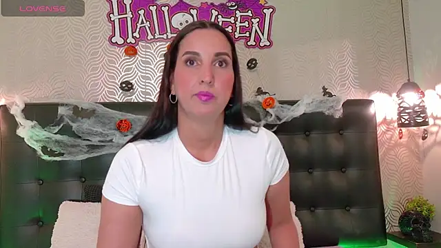 Sharonevanss  online show from 10.10.25