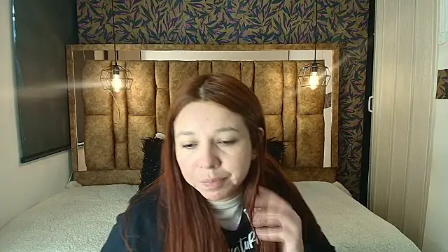 Isa Thompson   online show from 02.21.26