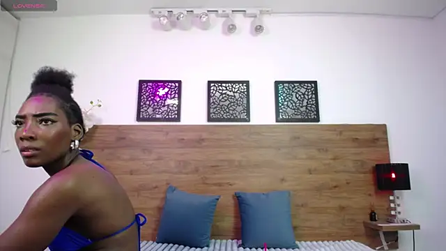 AlexandraCambell online show from 02.13.26