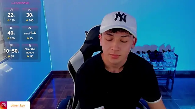 Snapshot of Casper___kyy chatting on 09.09.25 Casper kyy online show from 09.09.25