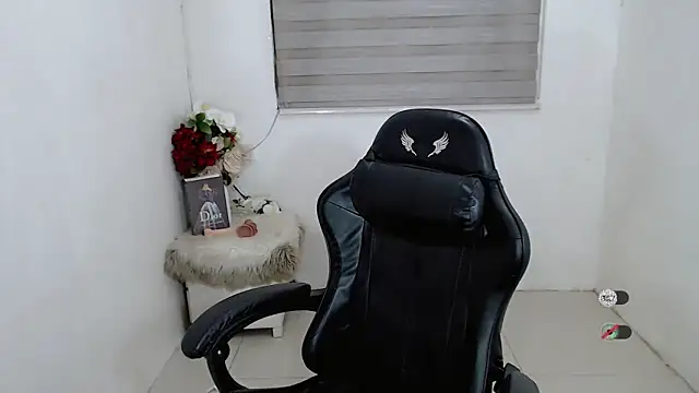 NaughtyBelle online show from 09.09.25