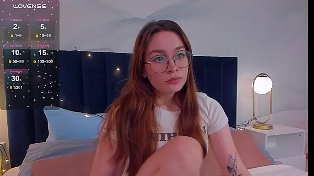 Snapshot of LanaAirlie chatting on 10.14.25 LanaAirlie online show from 10.14.25