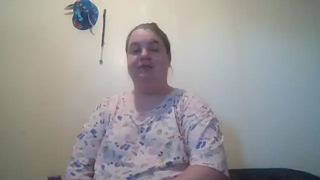 Snapshot of LittleBunny3 chatting on 10.14.25 LittleBunny3 online show from 10.14.25