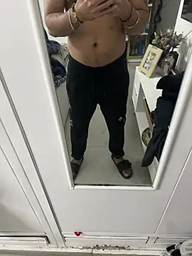 7 INCH MONSTER online show from 02.12.26