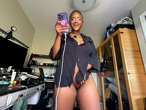 aliasyourfav online show from 10.19.25