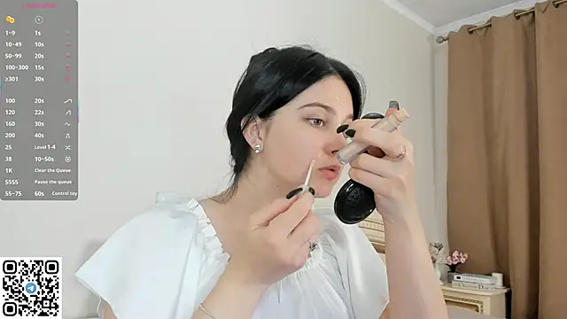 EnricaElis online show from 09.21.25