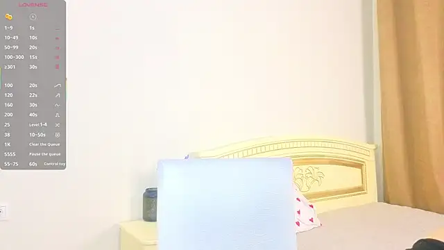 Snapshot of EnricaElis chatting on 04.18.26 EnricaElis online show from 04.18.26