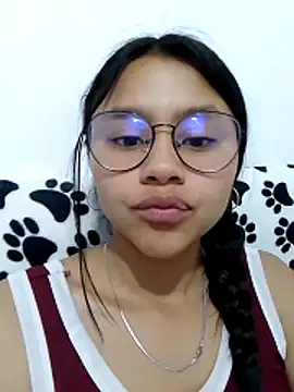 SofieLove 01 online show from 04.05.26