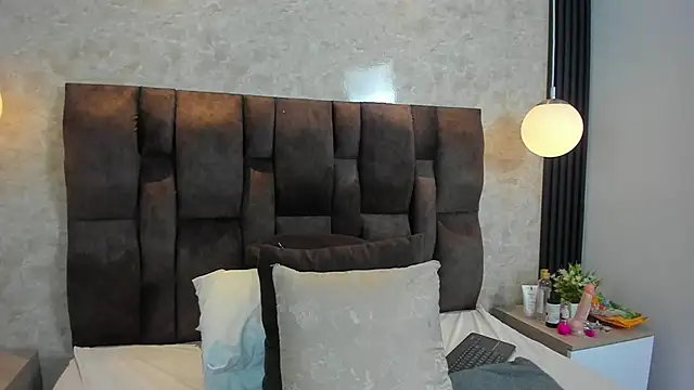 Snapshot of leilapons chatting on 09.12.25 leilapons online show from 09.12.25