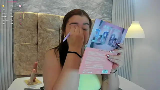 Snapshot of leilapons chatting on 01.08.26 leilapons online show from 01.08.26