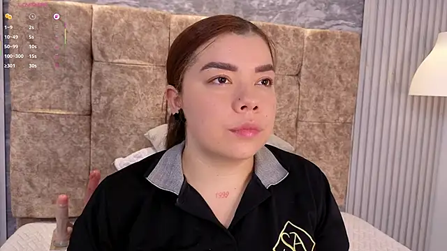 Snapshot of leilapons chatting on 02.11.26 leilapons online show from 02.11.26