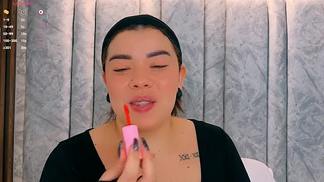 Snapshot of leilapons chatting on 02.23.26 leilapons online show from 02.23.26