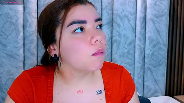 Snapshot of leilapons chatting on 02.24.26 leilapons online show from 02.24.26