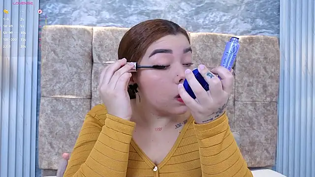 Snapshot of leilapons chatting on 02.26.26 leilapons online show from 02.26.26