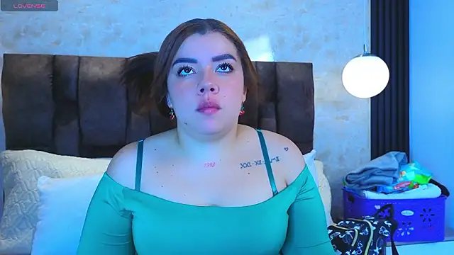 Snapshot of leilapons chatting on 03.19.26 leilapons online show from 03.19.26