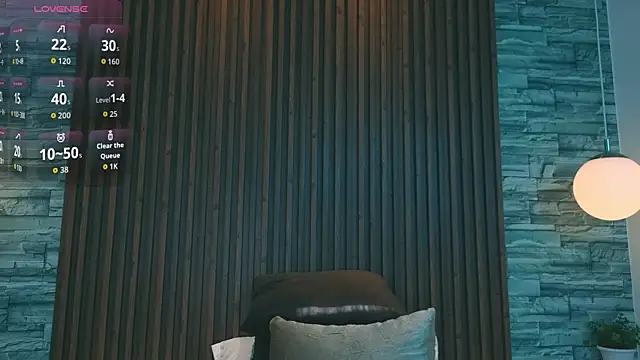 Snapshot of leilapons chatting on 03.31.26 leilapons online show from 03.31.26