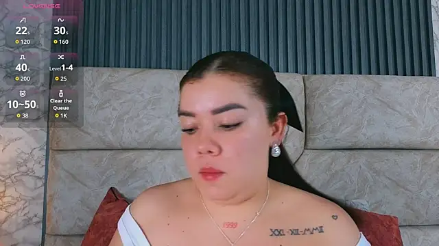 Snapshot of leilapons chatting on 06.24.26 leilapons online show from 06.24.26