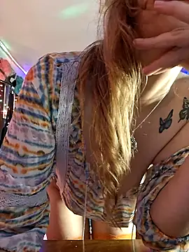 PeachyAriel online show from 03.01.26