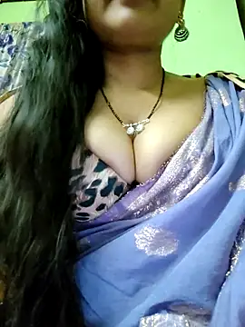 Snapshot of Sofia-ex chatting on 12.15.25 Sofia-ex online show from 12.15.25