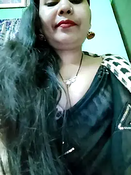 Snapshot of Sofia-ex chatting on 12.22.25 Sofia-ex online show from 12.22.25