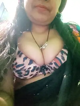 Snapshot of Sofia-ex chatting on 01.13.26 Sofia-ex online show from 01.13.26