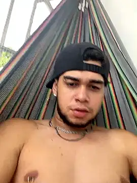 Snapshot of enzo_vittale03_ chatting on 09.20.25 enzo vittale03 online show from 09.20.25