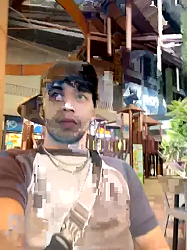 Snapshot of enzo_vittale03_ chatting on 09.30.25 enzo vittale03 online show from 09.30.25