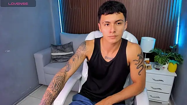 Leo santoro online show from 11.29.25