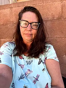 Snapshot of petalsexy chatting on 10.04.25 petalsexy online show from 10.04.25