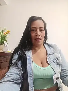 Snapshot of PAULA20- chatting on 09.27.25 PAULA20- online show from 09.27.25