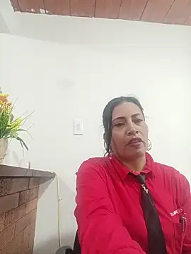 Snapshot of PAULA20- chatting on 10.08.25 PAULA20- online show from 10.08.25