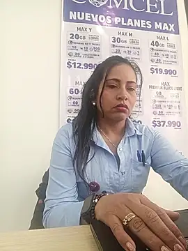 Snapshot of PAULA20- chatting on 11.06.25 PAULA20- online show from 11.06.25