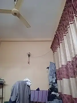 femboyslqueen online show from 02.17.26