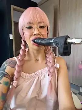 Snapshot of ValentinaBianchi chatting on 12.18.25 ValentinaBianchi online show from 12.18.25