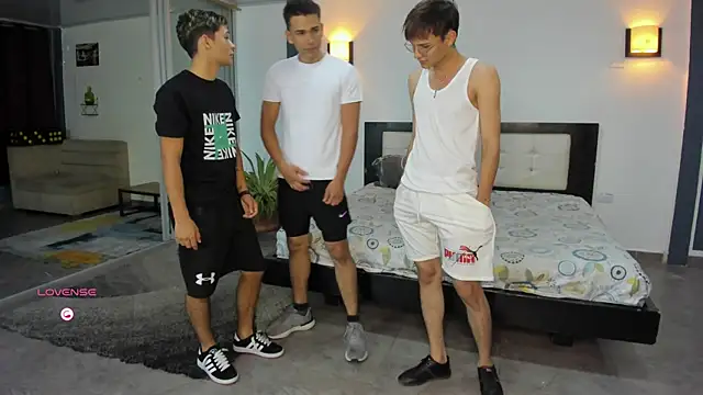 Bisexlifehot   online show from 09.13.25