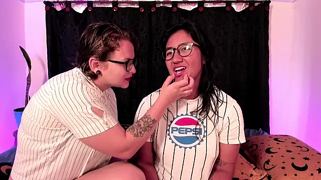 Snapshot of CrazyCakes_ chatting on 02.15.26 CrazyCakes online show from 02.15.26