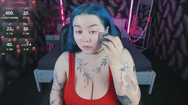 Snapshot of Mira_Fyre chatting on 11.09.25 Mira Fyre online show from 11.09.25