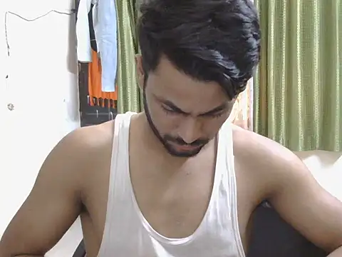 Snapshot of ursdreamperson chatting on 05.18.26 ursdreamperson online show from 05.18.26