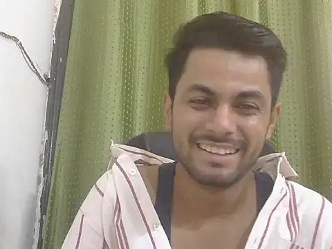 Snapshot of ursdreamperson chatting on 07.07.26 ursdreamperson online show from 07.07.26