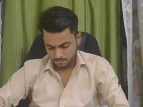 Snapshot of ursdreamperson chatting on 07.23.26 ursdreamperson online show from 07.23.26