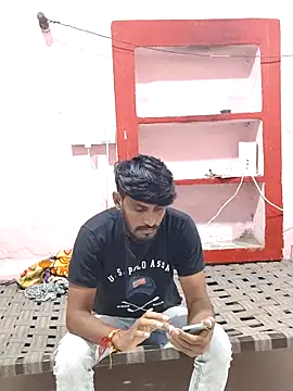 Snapshot of krishjaat43 chatting on 09.15.25 krishjaat43 online show from 09.15.25