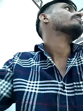 Snapshot of krishjaat43 chatting on 11.07.25 krishjaat43 online show from 11.07.25