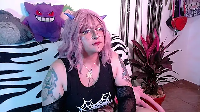 Snapshot of XxGreenGoodxX chatting on 02.21.26 XxGreenGoodxX online show from 02.21.26