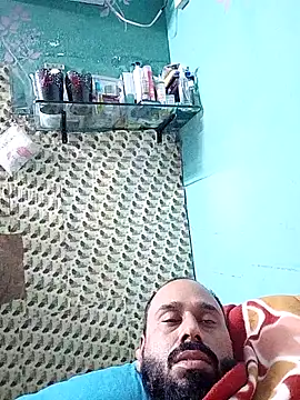 Snapshot of amitkumarkangra chatting on 11.17.25 amitkumarkangra online show from 11.17.25