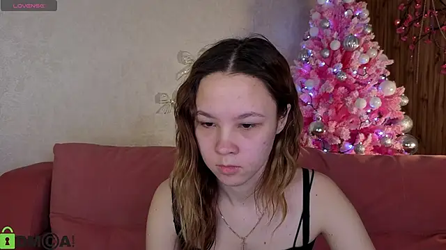 Lori Blossom online show from 01.17.26