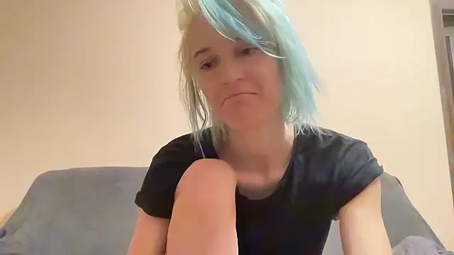 Lea Elfie online show from 03.21.26