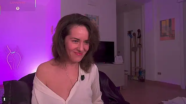 Witch in Silk online show from 11.12.25