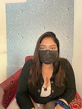 Snapshot of Horny_Kavita chatting on 11.18.25 Horny Kavita online show from 11.18.25